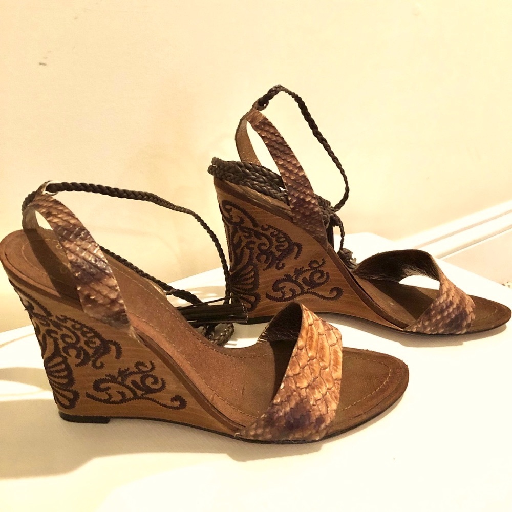 Brown snakeskin Studio 9 embroidered wedges